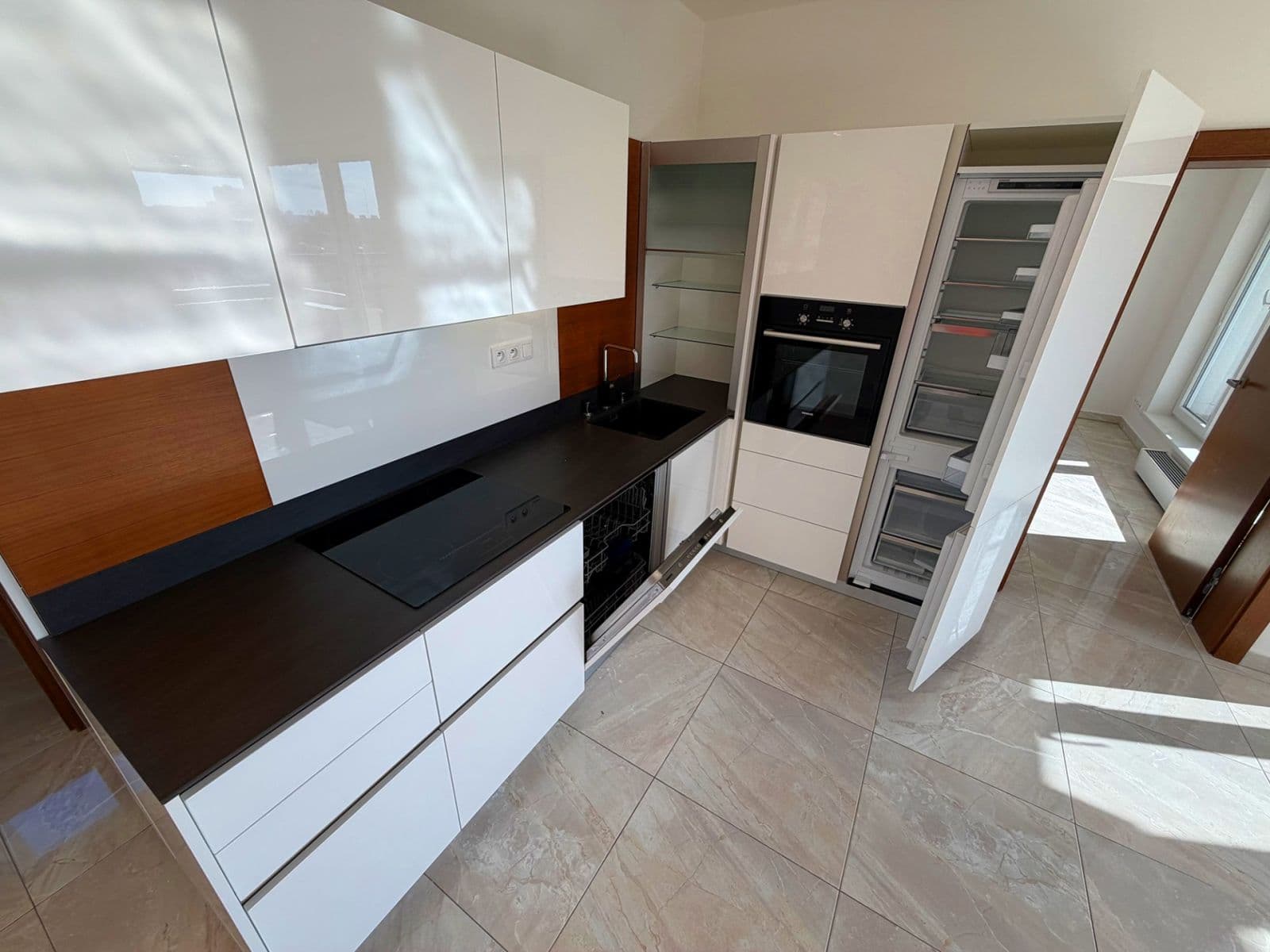 1 bedroom with open-plan kitchen flat to rent, 69 m², Hornoměcholupská, Prague, Prague 1 bedroom with open-plan kitchen flat to rent, 69 m², Hornoměcholupská, Prague, Prague