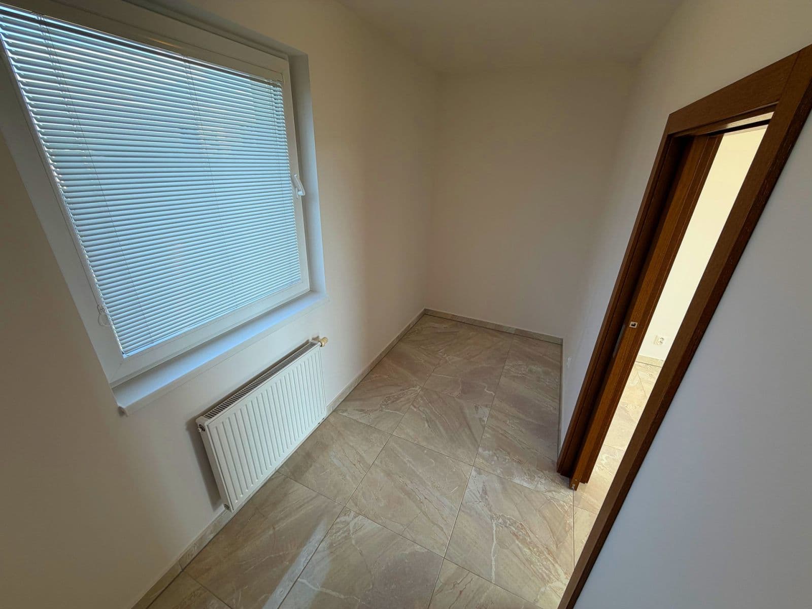 1 bedroom with open-plan kitchen flat to rent, 69 m², Hornoměcholupská, Prague, Prague 1 bedroom with open-plan kitchen flat to rent, 69 m², Hornoměcholupská, Prague, Prague
