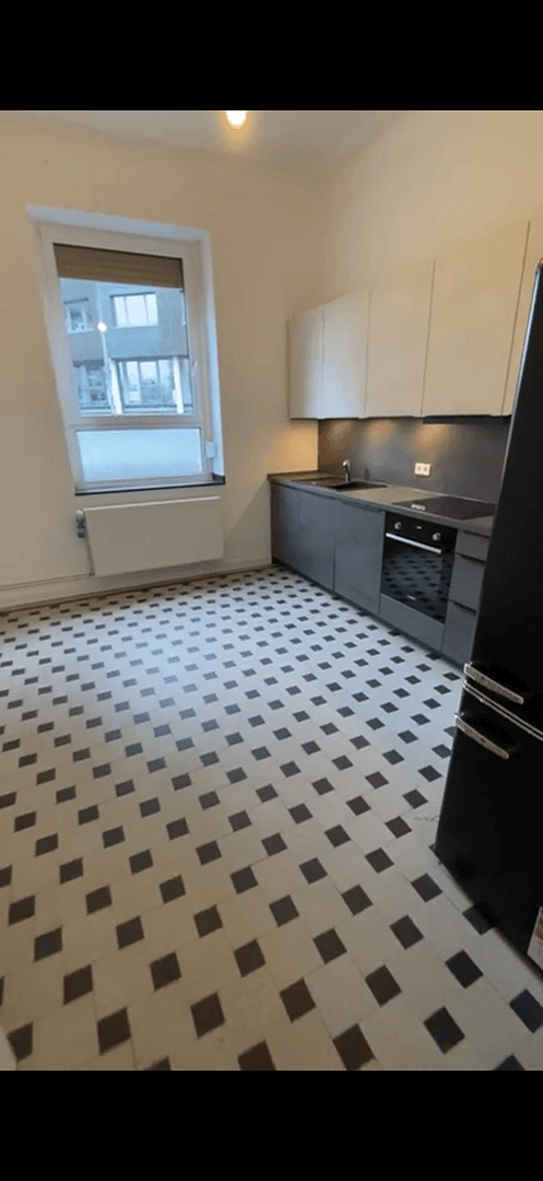 4 bedroom flat to rent, 80 m², Maternusstraße 39, Köln, North Rhine-Westphalia 4 bedroom flat to rent, 80 m², Maternusstraße 39, Köln, North Rhine-Westphalia