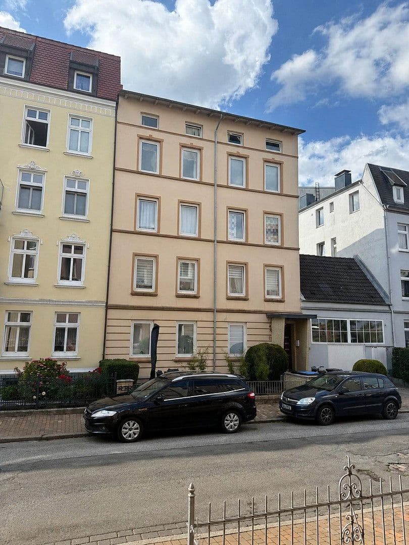 house for sale, 180 m², Warendorpstr. 51, Lübeck, Schleswig-Holstein house for sale, 180 m², Warendorpstr. 51, Lübeck, Schleswig-Holstein