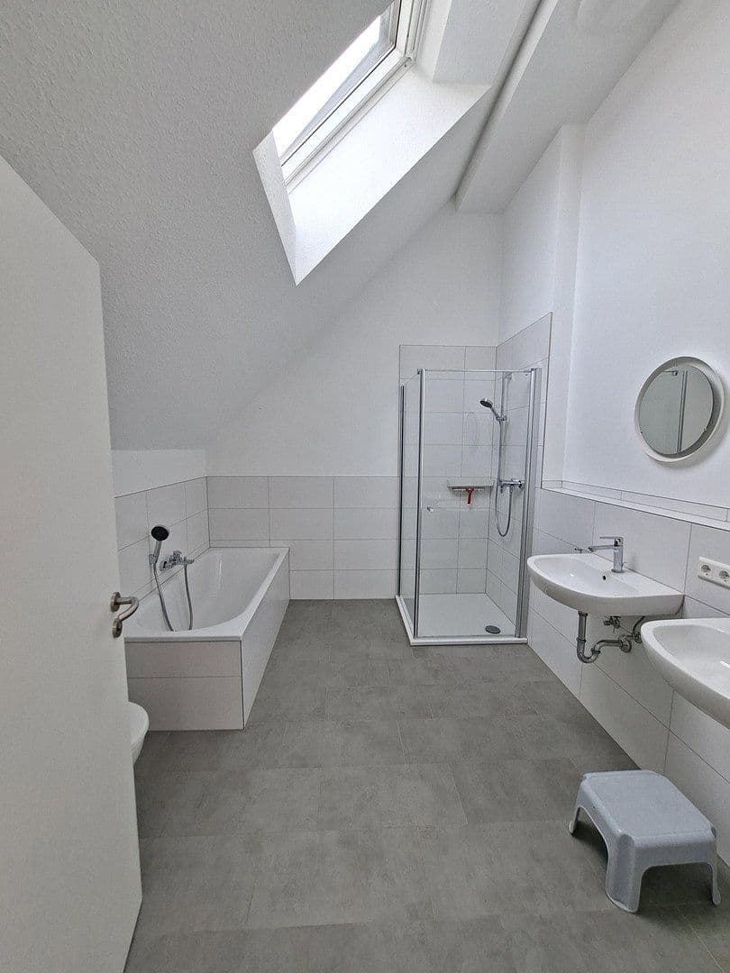 house to rent, 155 m², Neureuter Hauptstraße 314, Karlsruhe, Baden-Württemberg house to rent, 155 m², Neureuter Hauptstraße 314, Karlsruhe, Baden-Württemberg