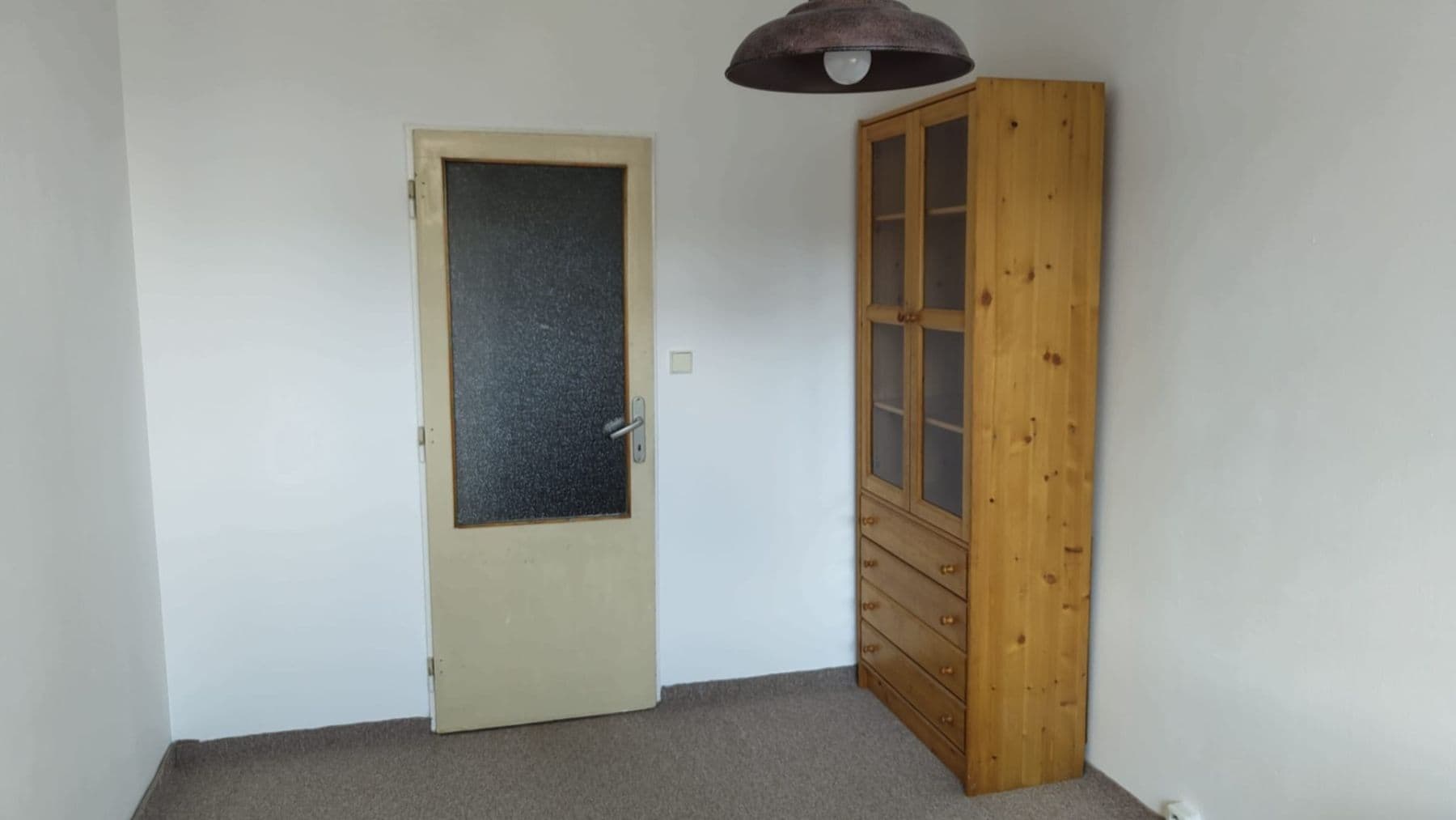 1 bedroom with open-plan kitchen flat to rent, 47 m², Hrubého, Prague, Prague 1 bedroom with open-plan kitchen flat to rent, 47 m², Hrubého, Prague, Prague