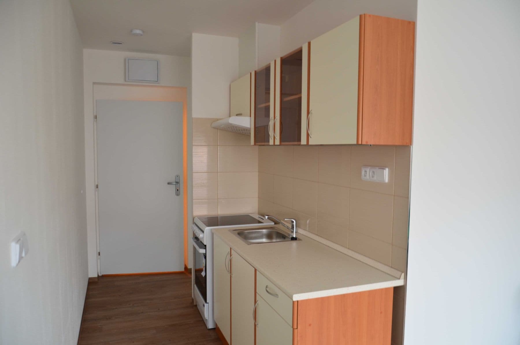 1 bedroom with open-plan kitchen flat to rent, 43 m², Šafaříkova, Brno, Jihomoravský Region 1 bedroom with open-plan kitchen flat to rent, 43 m², Šafaříkova, Brno, Jihomoravský Region