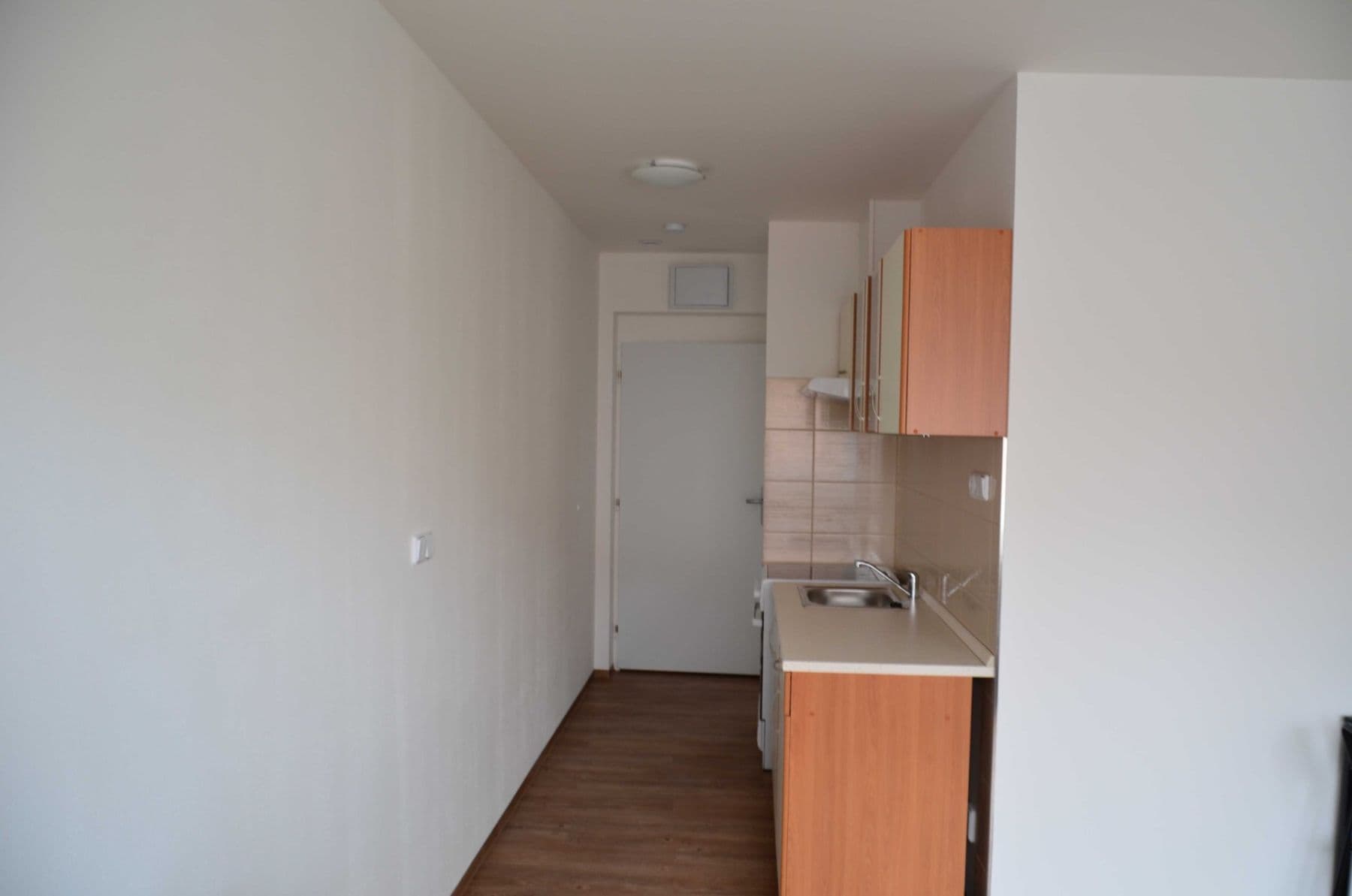 1 bedroom with open-plan kitchen flat to rent, 43 m², Šafaříkova, Brno, Jihomoravský Region 1 bedroom with open-plan kitchen flat to rent, 43 m², Šafaříkova, Brno, Jihomoravský Region