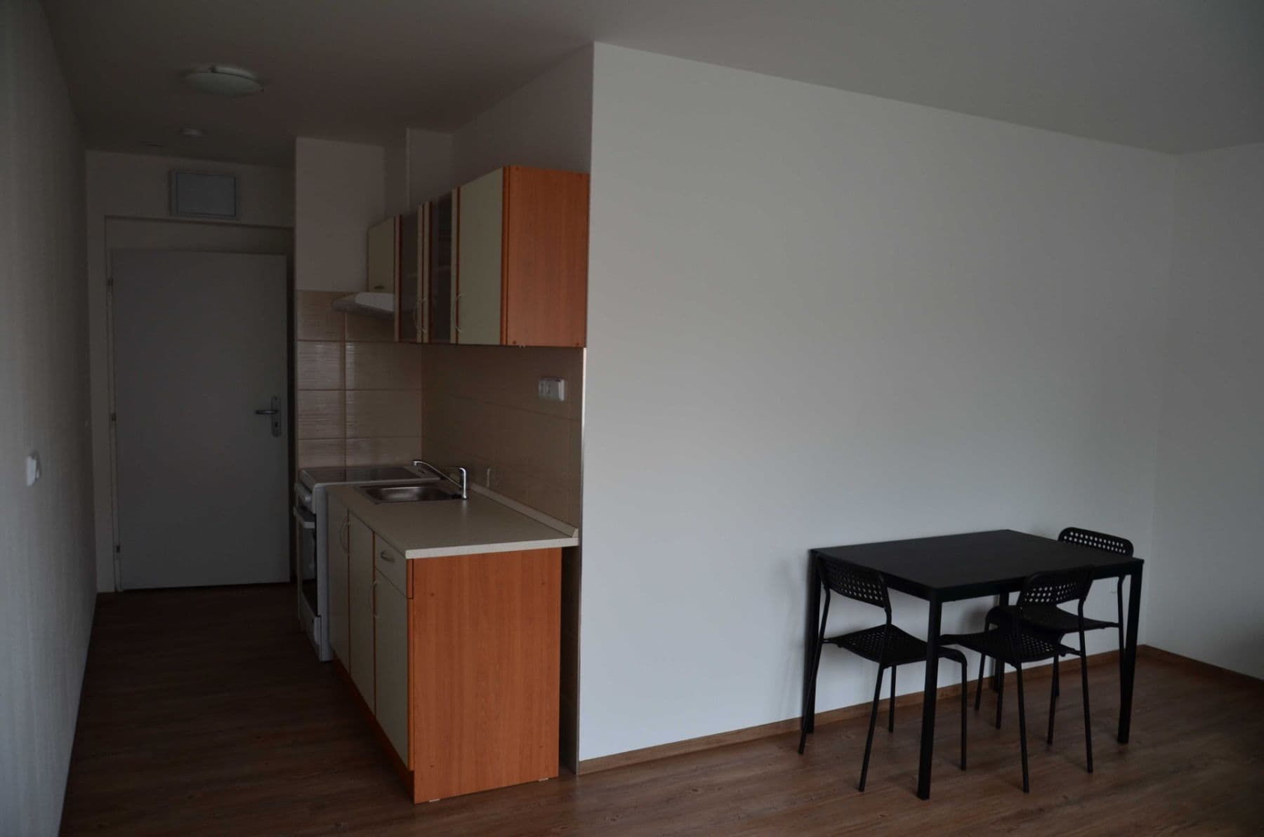 1 bedroom with open-plan kitchen flat to rent, 43 m², Šafaříkova, Brno, Jihomoravský Region 1 bedroom with open-plan kitchen flat to rent, 43 m², Šafaříkova, Brno, Jihomoravský Region