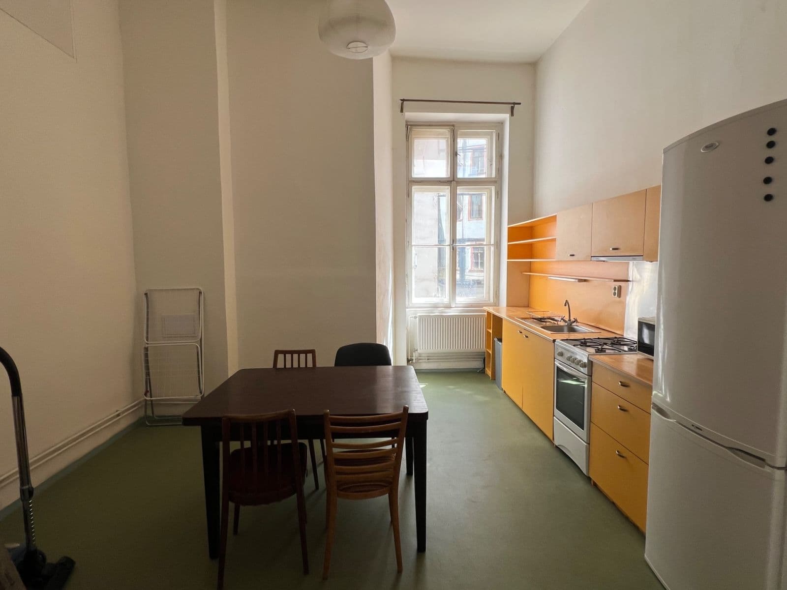 2 bedroom flat to rent, 94 m², náměstí Svobody, Brno, Jihomoravský Region 2 bedroom flat to rent, 94 m², náměstí Svobody, Brno, Jihomoravský Region