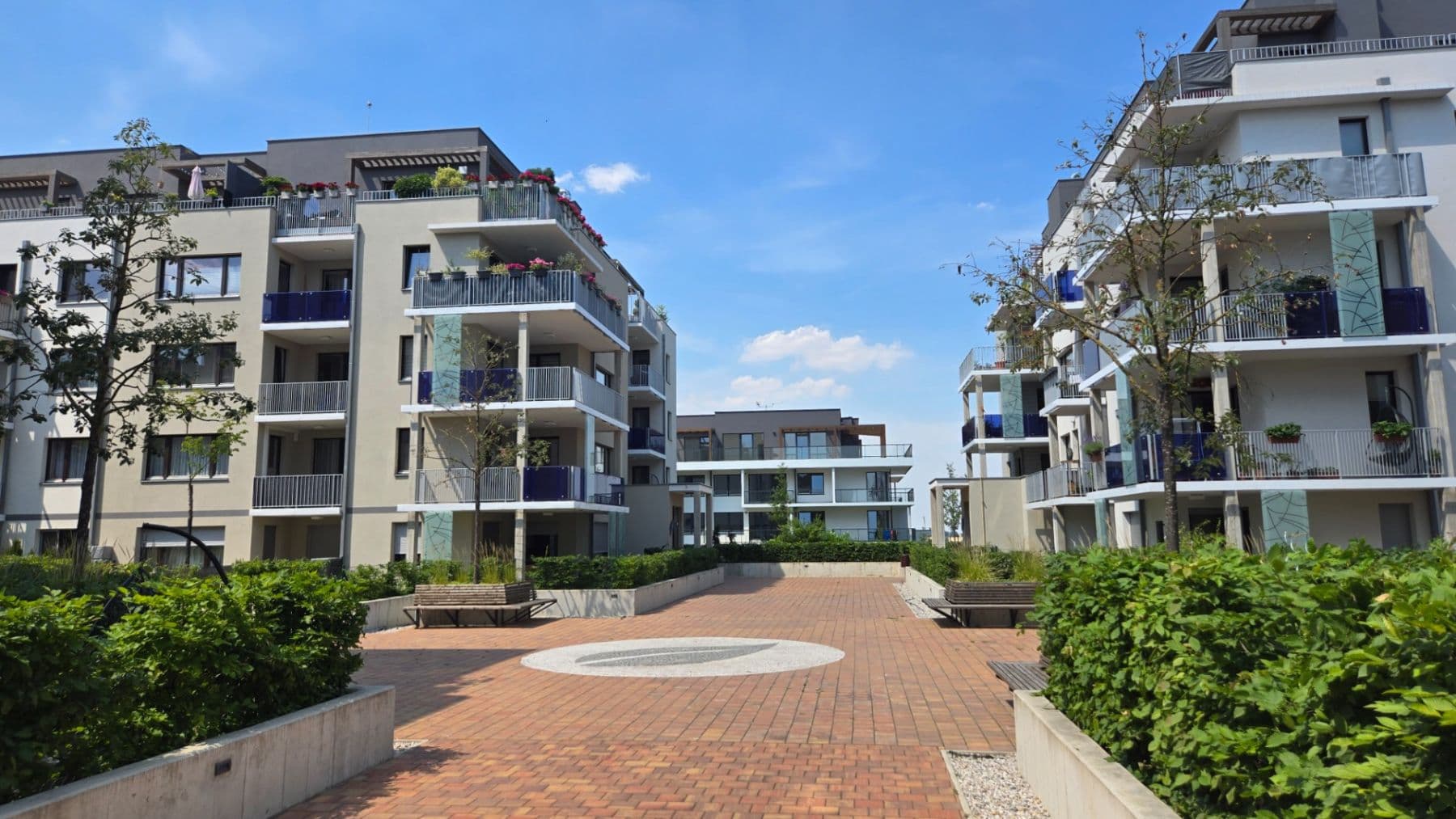 2 bedroom with open-plan kitchen flat to rent, 99 m², K Beranovu, Prague, Prague 2 bedroom with open-plan kitchen flat to rent, 99 m², K Beranovu, Prague, Prague