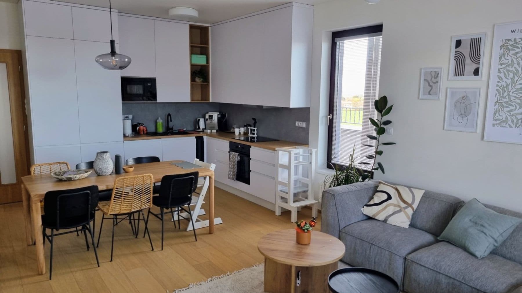 2 bedroom with open-plan kitchen flat to rent, 99 m², K Beranovu, Prague, Prague 2 bedroom with open-plan kitchen flat to rent, 99 m², K Beranovu, Prague, Prague