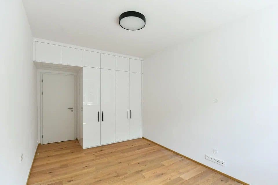 2 bedroom with open-plan kitchen flat to rent, 72 m², Pod Drinopolem, Prague, Prague 2 bedroom with open-plan kitchen flat to rent, 72 m², Pod Drinopolem, Prague, Prague