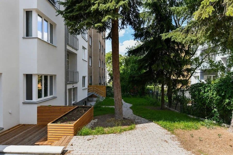 2 bedroom with open-plan kitchen flat to rent, 72 m², Pod Drinopolem, Prague, Prague 2 bedroom with open-plan kitchen flat to rent, 72 m², Pod Drinopolem, Prague, Prague