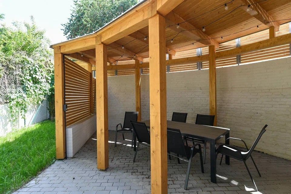 2 bedroom with open-plan kitchen flat to rent, 72 m², Pod Drinopolem, Prague, Prague 2 bedroom with open-plan kitchen flat to rent, 72 m², Pod Drinopolem, Prague, Prague