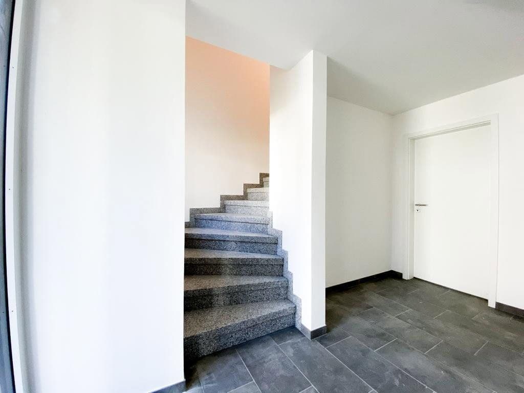 2 bedroom with open-plan kitchen flat to rent, 91 m², Goethestr. 18, Bingen, Baden-Württemberg 2 bedroom with open-plan kitchen flat to rent, 91 m², Goethestr. 18, Bingen, Baden-Württemberg