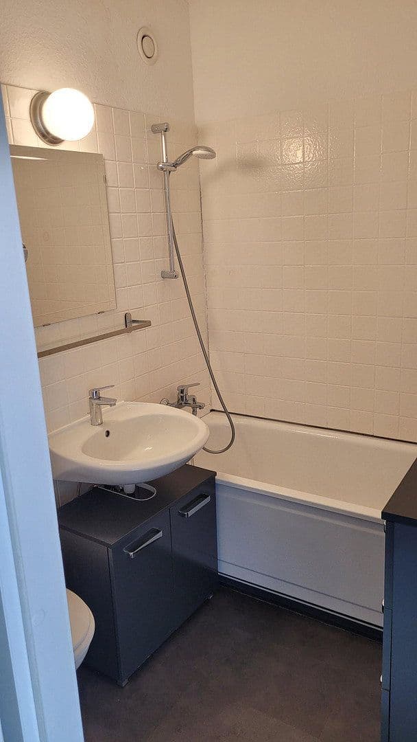 1 bedroom flat to rent, 28 m², Hunsrückstr. 5, Kerpen, North Rhine-Westphalia 1 bedroom flat to rent, 28 m², Hunsrückstr. 5, Kerpen, North Rhine-Westphalia