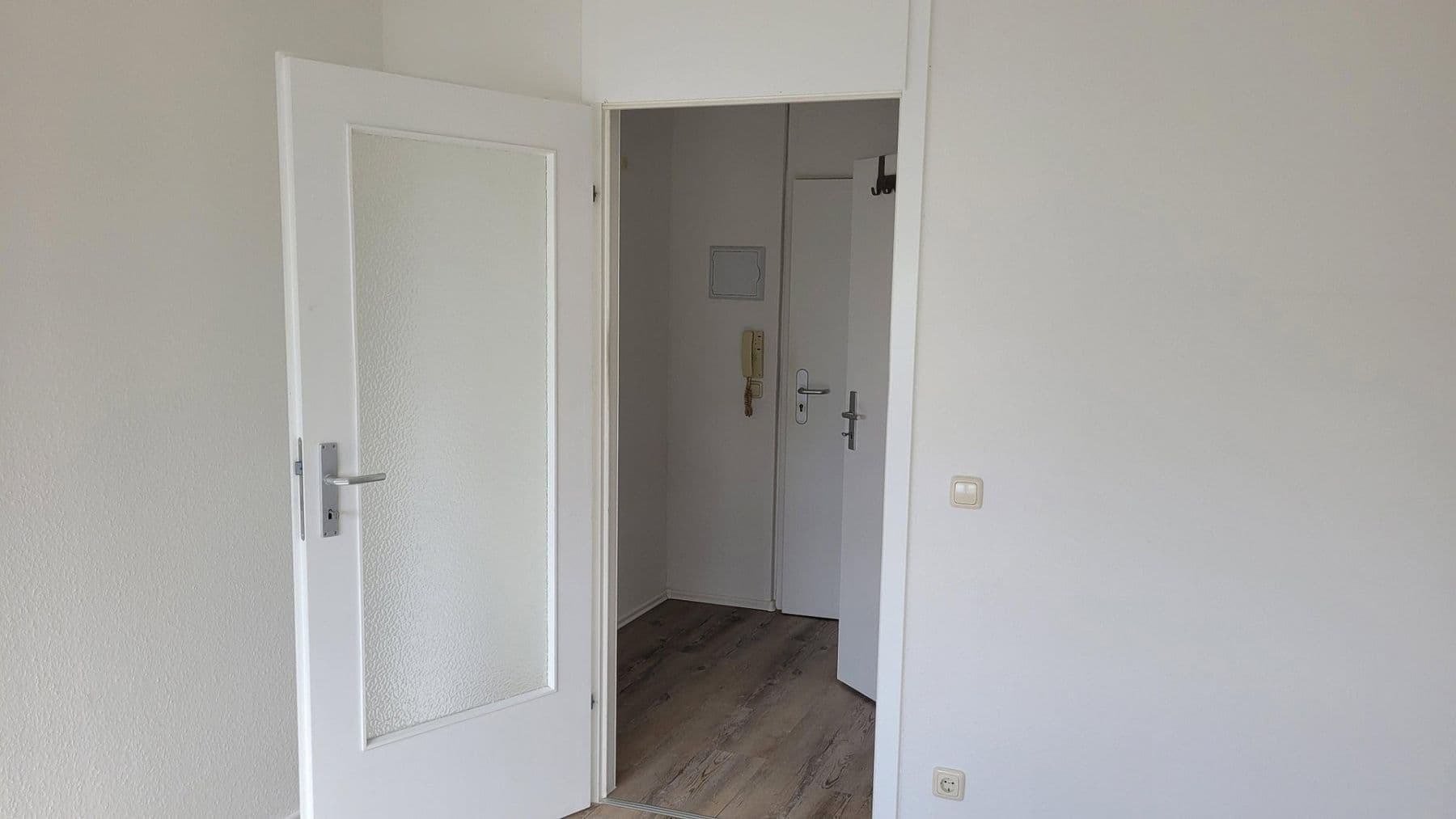 1 bedroom flat to rent, 28 m², Hunsrückstr. 5, Kerpen, North Rhine-Westphalia 1 bedroom flat to rent, 28 m², Hunsrückstr. 5, Kerpen, North Rhine-Westphalia