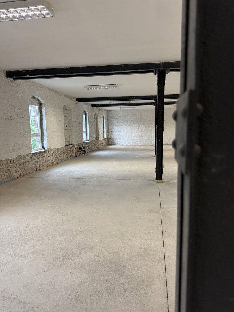 office to rent, 250 m², Palmstraße 17-19, Chemnitz, Saxony office to rent, 250 m², Palmstraße 17-19, Chemnitz, Saxony