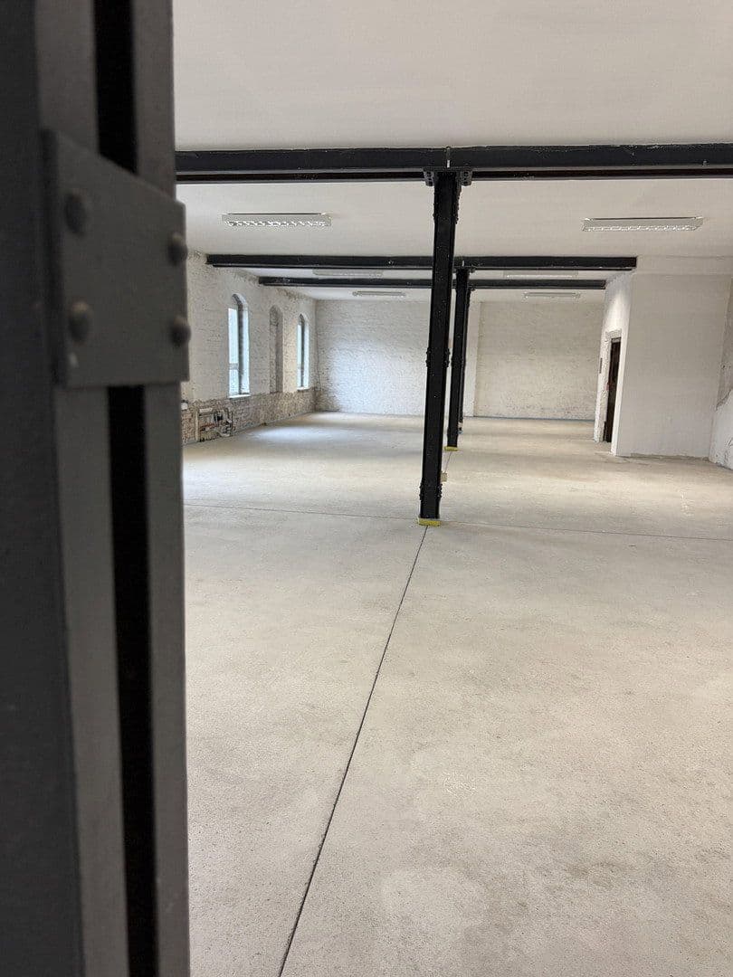 office to rent, 250 m², Palmstraße 17-19, Chemnitz, Saxony office to rent, 250 m², Palmstraße 17-19, Chemnitz, Saxony