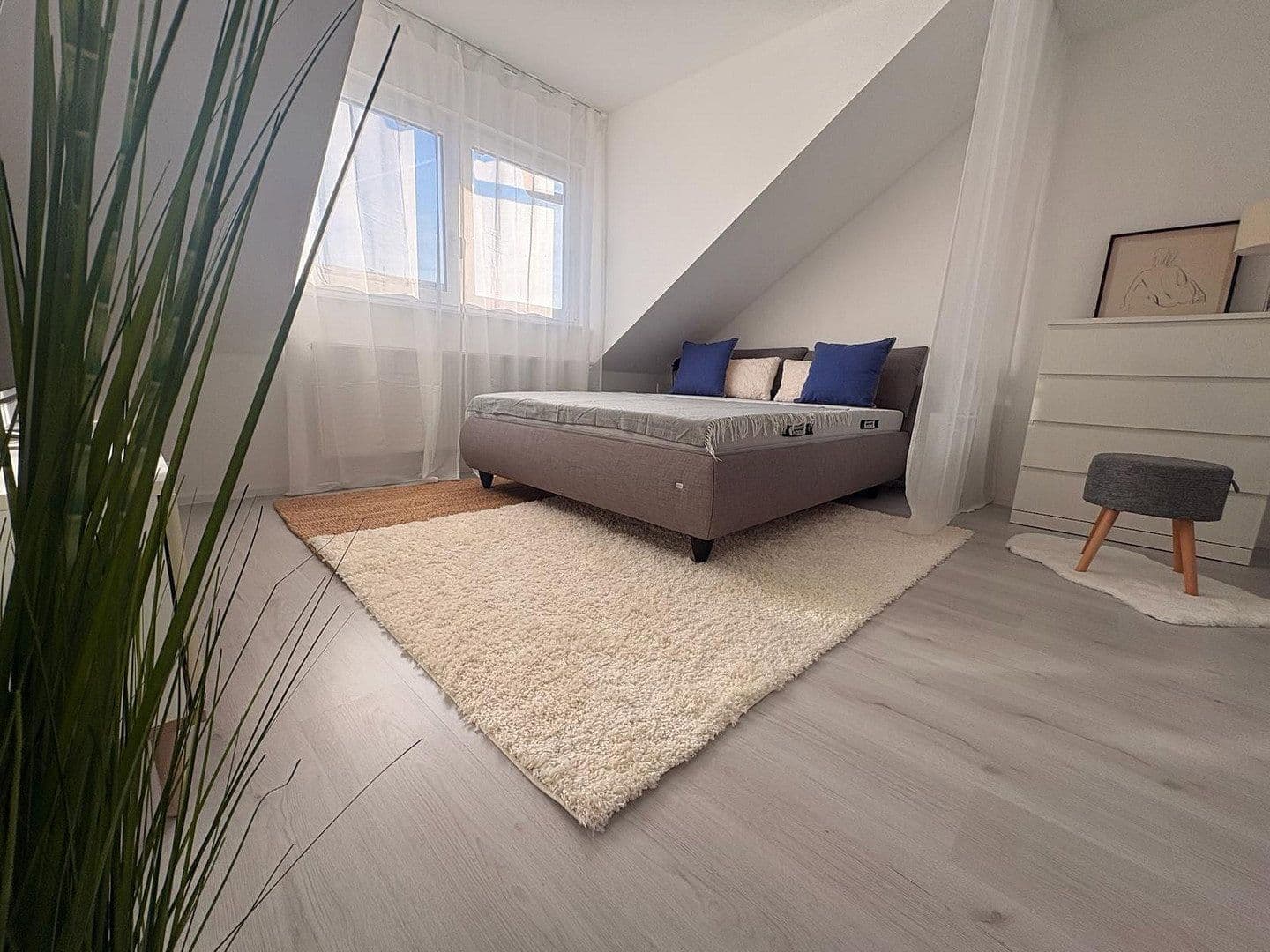 2 bedroom with open-plan kitchen flat to rent, 80 m², Hockenheim, Baden-Württemberg 2 bedroom with open-plan kitchen flat to rent, 80 m², Hockenheim, Baden-Württemberg