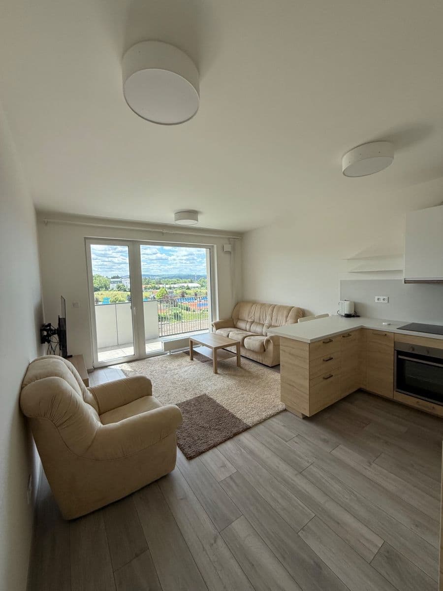 1 bedroom with open-plan kitchen flat to rent, 50 m², Zlochova, Prague, Prague 1 bedroom with open-plan kitchen flat to rent, 50 m², Zlochova, Prague, Prague