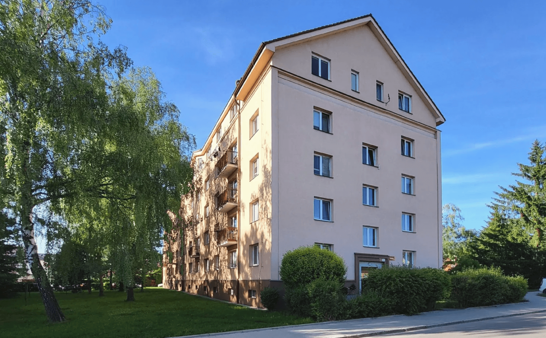 2 bedroom with open-plan kitchen flat to rent, 102 m², Školní, Kuřim, Jihomoravský Region 2 bedroom with open-plan kitchen flat to rent, 102 m², Školní, Kuřim, Jihomoravský Region