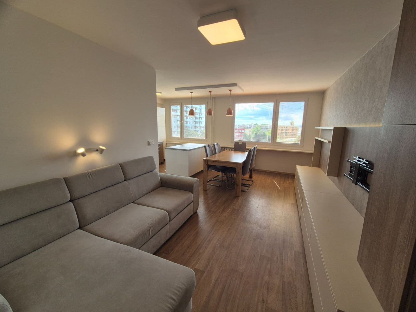 2 bedroom with open-plan kitchen flat to rent, 69 m², Prosecká, Prague, Prague 2 bedroom with open-plan kitchen flat to rent, 69 m², Prosecká, Prague, Prague