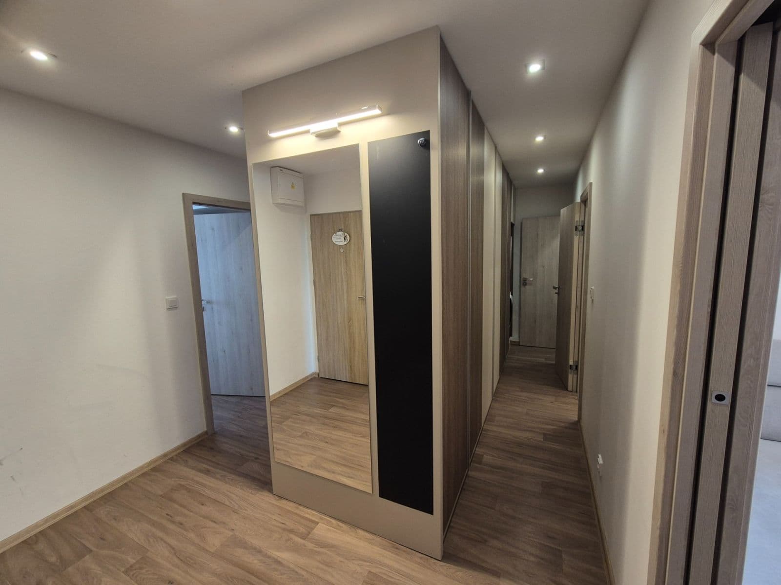 2 bedroom with open-plan kitchen flat to rent, 69 m², Prosecká, Prague, Prague 2 bedroom with open-plan kitchen flat to rent, 69 m², Prosecká, Prague, Prague