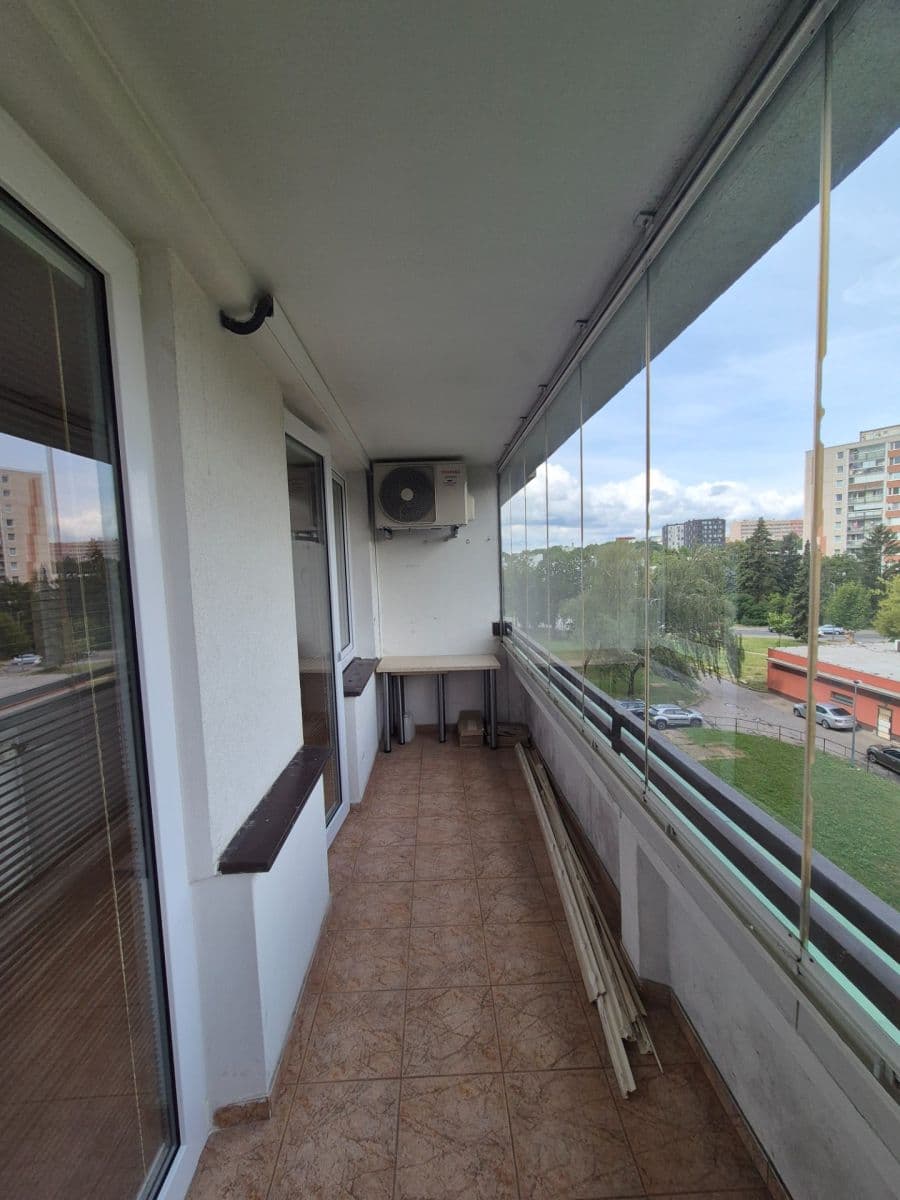 2 bedroom with open-plan kitchen flat to rent, 69 m², Prosecká, Prague, Prague 2 bedroom with open-plan kitchen flat to rent, 69 m², Prosecká, Prague, Prague