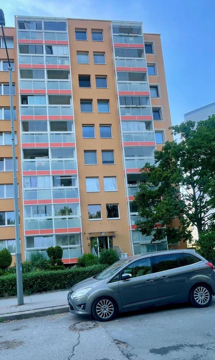 1 bedroom with open-plan kitchen flat for sale, 44 m², Bryksova, Prague, Prague 1 bedroom with open-plan kitchen flat for sale, 44 m², Bryksova, Prague, Prague