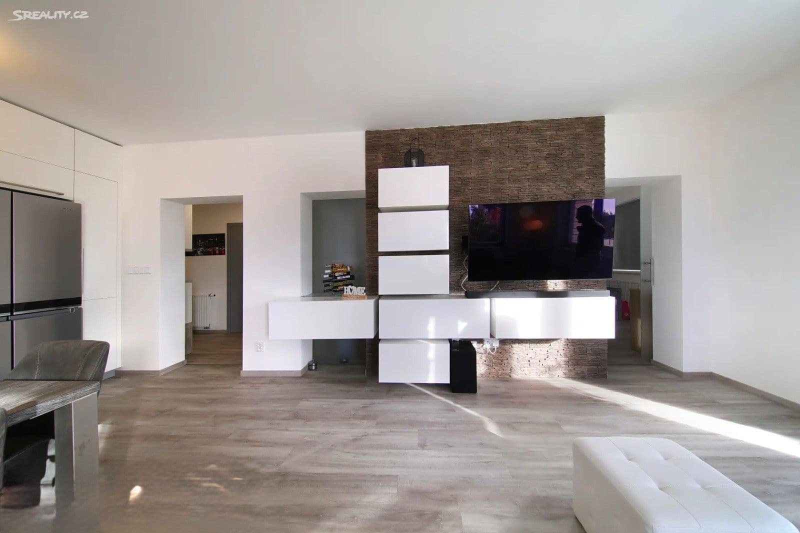 1 bedroom with open-plan kitchen flat to rent, 69 m², Na Výhledech, Plzeň, Plzeňský Region 1 bedroom with open-plan kitchen flat to rent, 69 m², Na Výhledech, Plzeň, Plzeňský Region