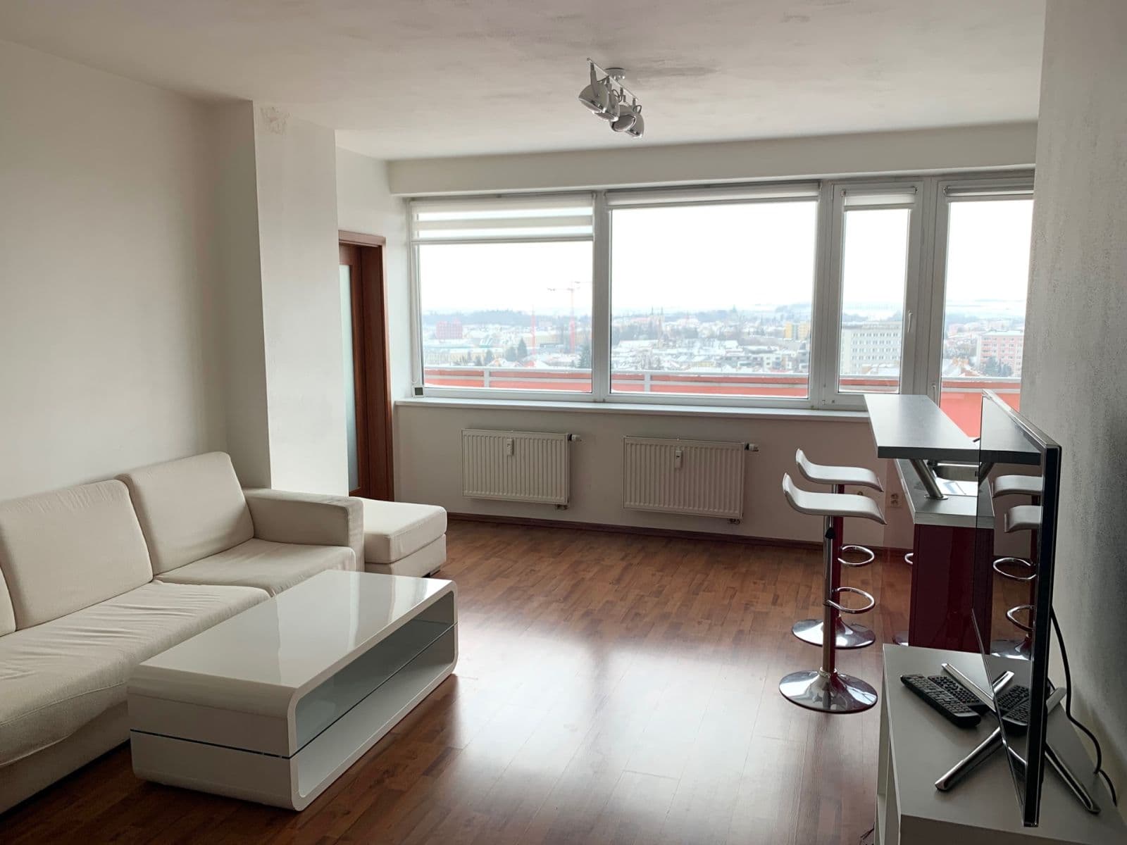 1 bedroom with open-plan kitchen flat to rent, 51 m², Dr. Jiřího Procházky, Jihlava, Vysočina Region 1 bedroom with open-plan kitchen flat to rent, 51 m², Dr. Jiřího Procházky, Jihlava, Vysočina Region