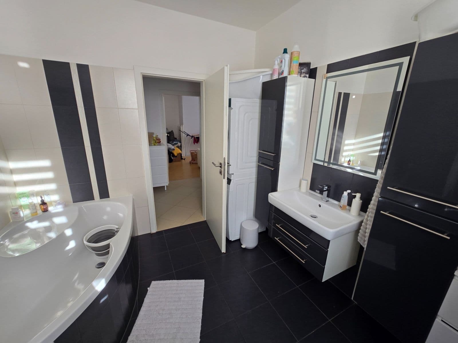 2 bedroom with open-plan kitchen flat to rent, 106 m², Jabloňová, Uherské Hradiště, Zlínský Region 2 bedroom with open-plan kitchen flat to rent, 106 m², Jabloňová, Uherské Hradiště, Zlínský Region