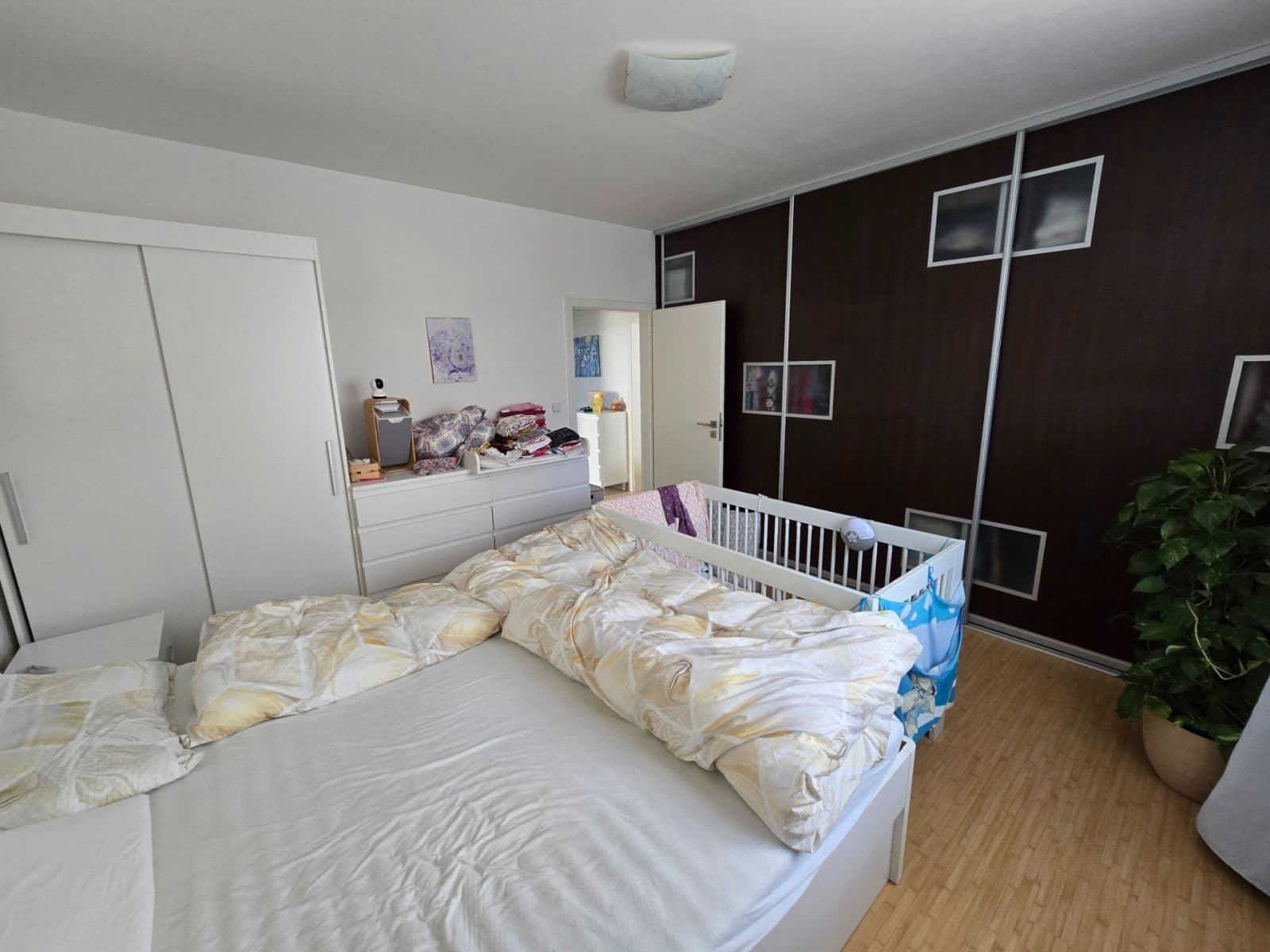 2 bedroom with open-plan kitchen flat to rent, 106 m², Jabloňová, Uherské Hradiště, Zlínský Region 2 bedroom with open-plan kitchen flat to rent, 106 m², Jabloňová, Uherské Hradiště, Zlínský Region