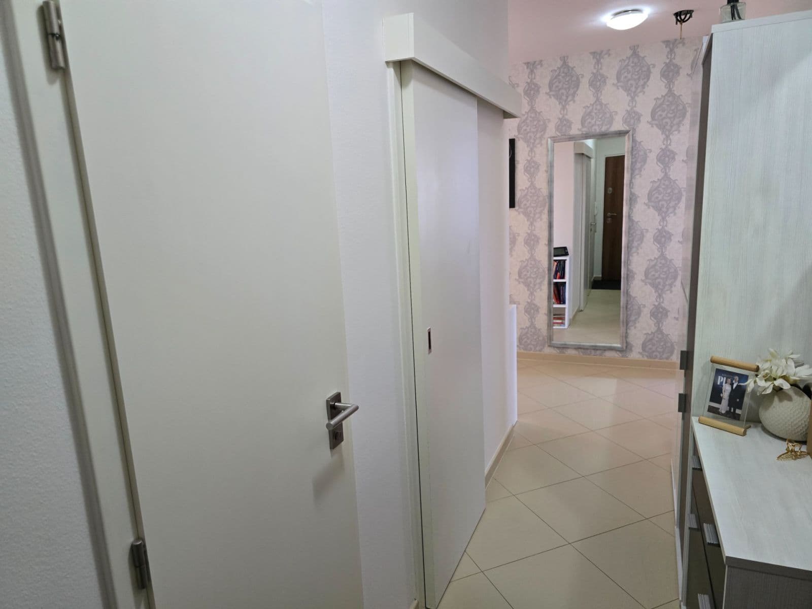 2 bedroom with open-plan kitchen flat to rent, 106 m², Jabloňová, Uherské Hradiště, Zlínský Region 2 bedroom with open-plan kitchen flat to rent, 106 m², Jabloňová, Uherské Hradiště, Zlínský Region