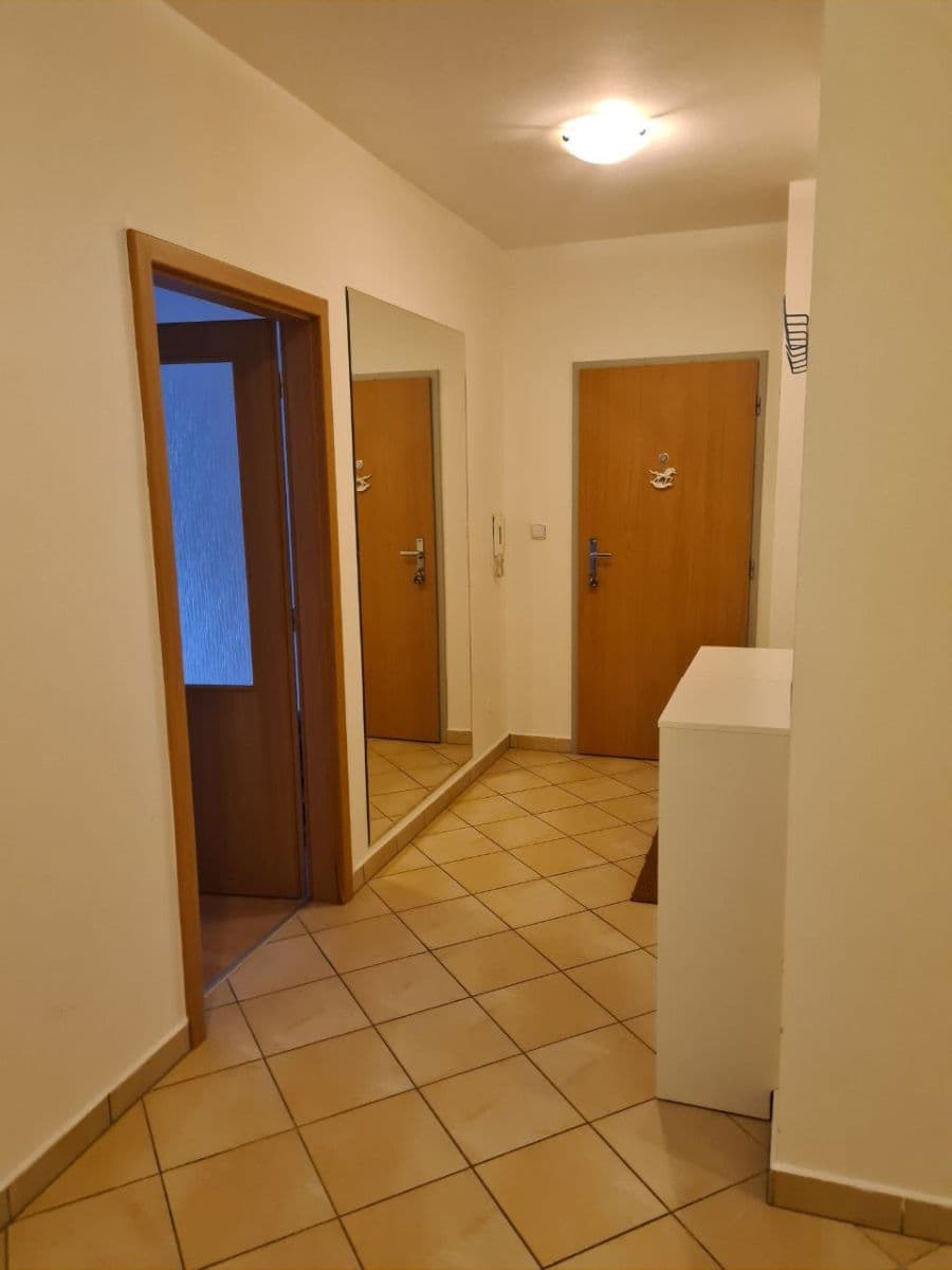 2 bedroom with open-plan kitchen flat to rent, 105 m², Vodní, Brno, Jihomoravský Region 2 bedroom with open-plan kitchen flat to rent, 105 m², Vodní, Brno, Jihomoravský Region