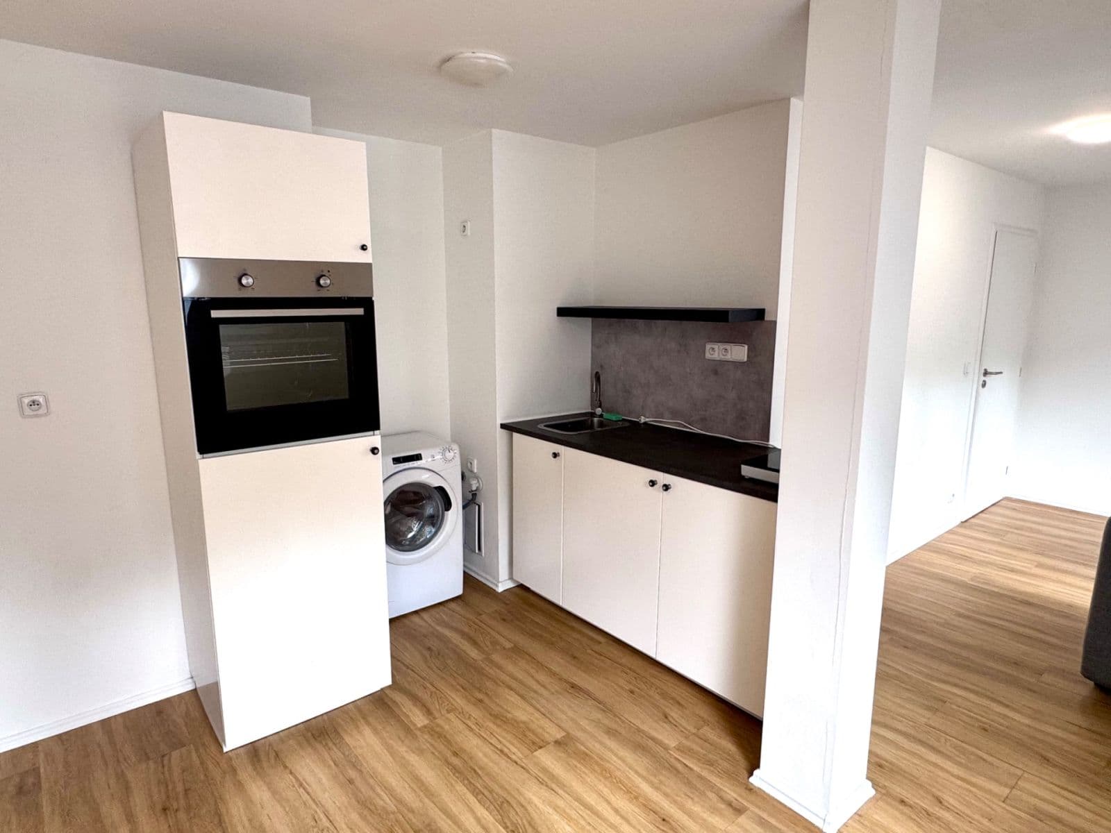 1 bedroom with open-plan kitchen flat to rent, 67 m², Kollárova, Prague, Prague 1 bedroom with open-plan kitchen flat to rent, 67 m², Kollárova, Prague, Prague