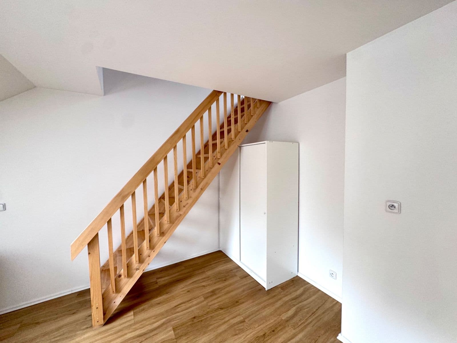 1 bedroom with open-plan kitchen flat to rent, 67 m², Kollárova, Prague, Prague 1 bedroom with open-plan kitchen flat to rent, 67 m², Kollárova, Prague, Prague
