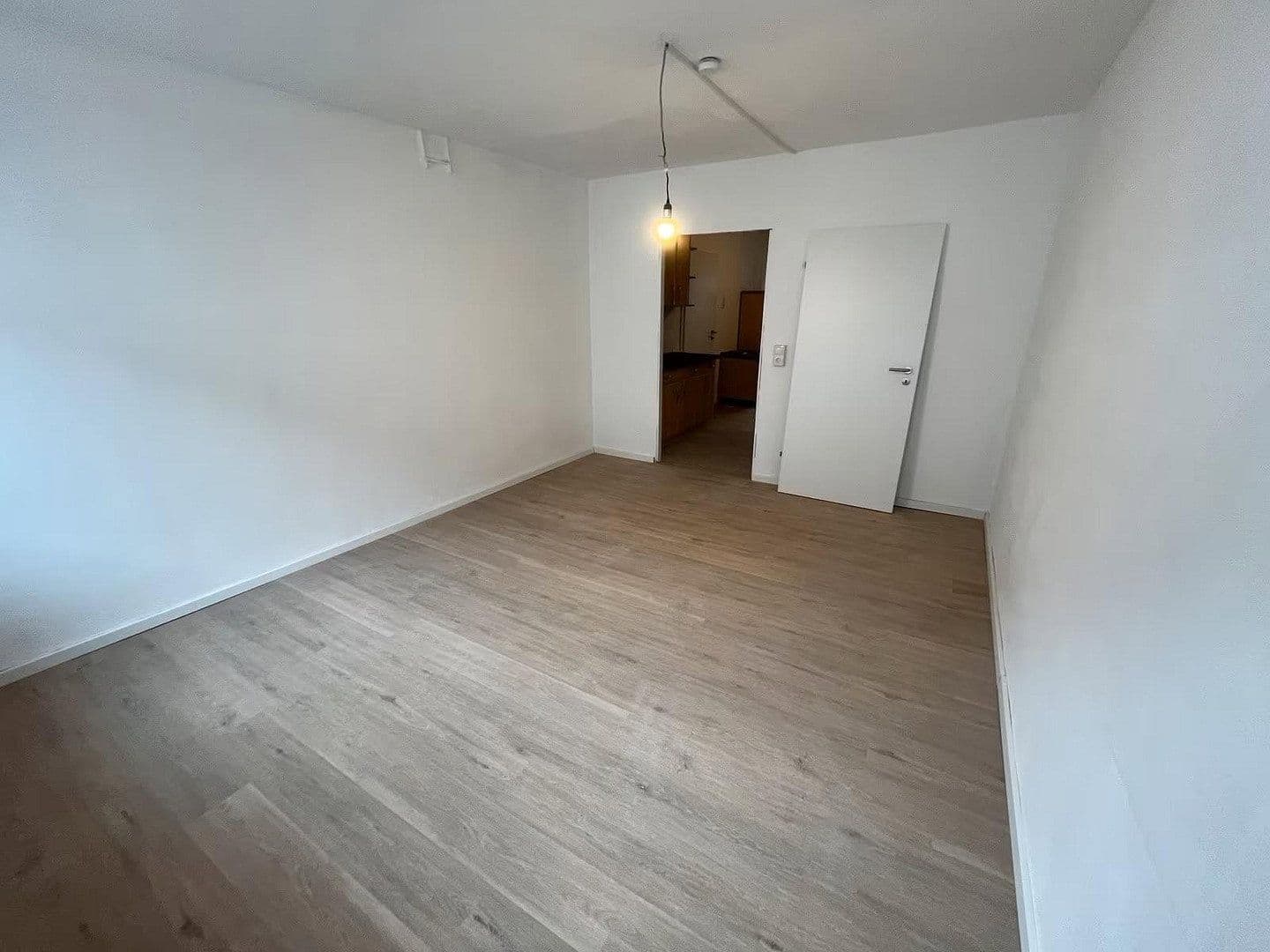 1 bedroom with open-plan kitchen flat to rent, 65 m², Theaterstr. 11, Hof, Bavaria 1 bedroom with open-plan kitchen flat to rent, 65 m², Theaterstr. 11, Hof, Bavaria