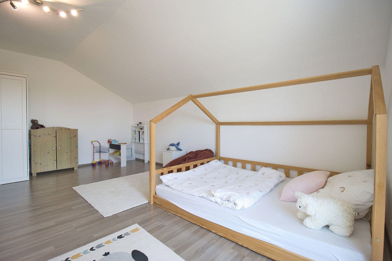 house for sale, 440 m², Neumarkt-Sankt Veit, Bavaria house for sale, 440 m², Neumarkt-Sankt Veit, Bavaria