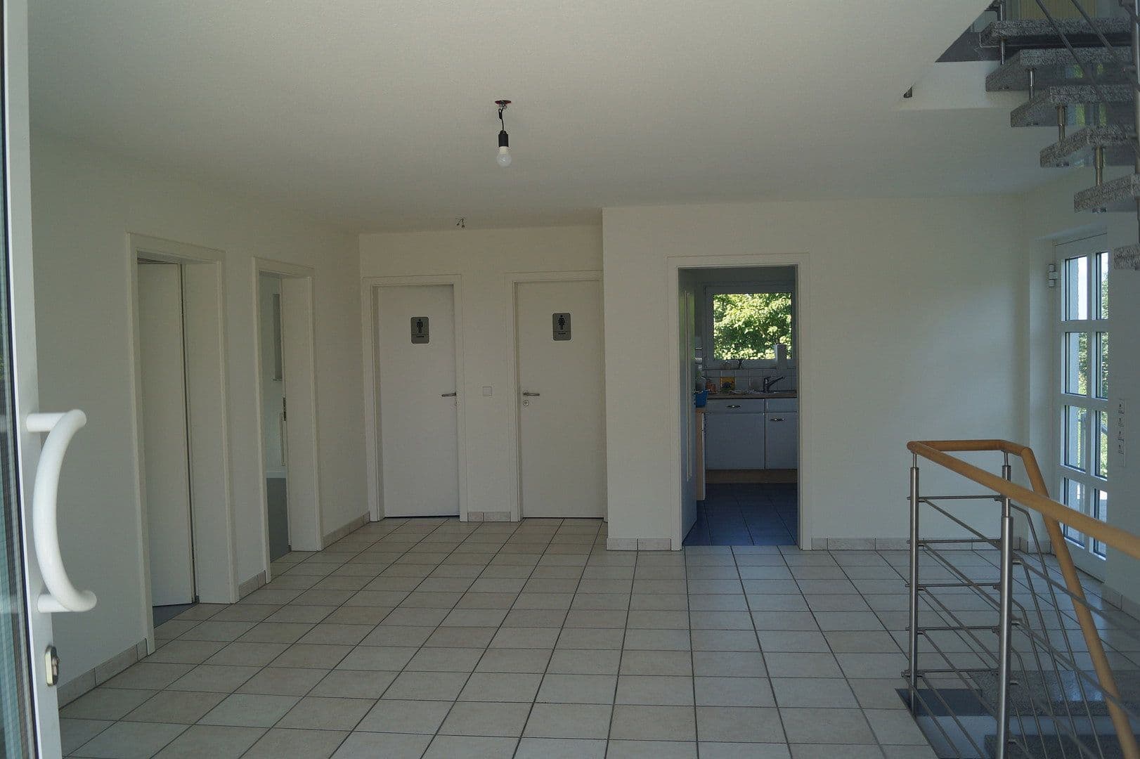 office to rent, 215 m², Staufen im Breisgau, Baden-Württemberg office to rent, 215 m², Staufen im Breisgau, Baden-Württemberg
