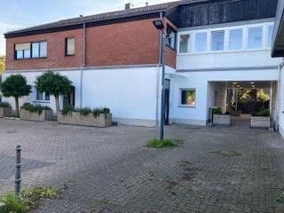 3 bedroom flat to rent, 89 m², Barrensteinstrasse 4-6, Nörvenich, North Rhine-Westphalia 3 bedroom flat to rent, 89 m², Barrensteinstrasse 4-6, Nörvenich, North Rhine-Westphalia