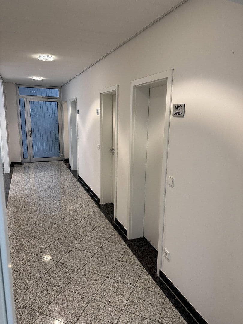 office to rent, 210 m², Bürgermeister Graf Ring, Geretsried, Gelting, Bavaria office to rent, 210 m², Bürgermeister Graf Ring, Geretsried, Gelting, Bavaria