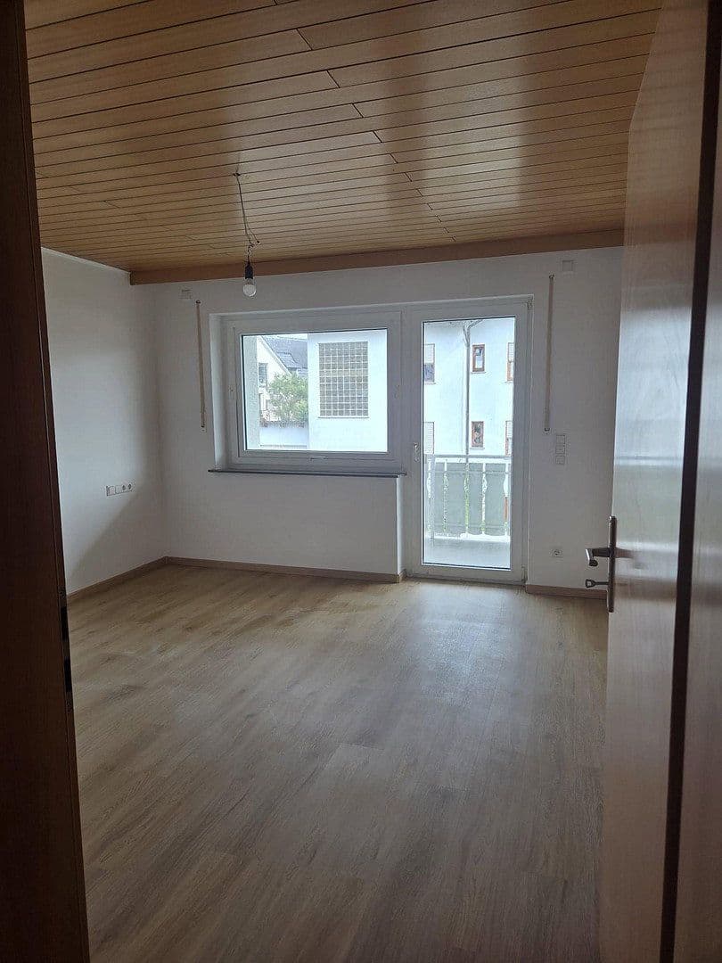 4 bedroom flat to rent, 110 m², Steigstraße 3, Thüngersheim, Bavaria 4 bedroom flat to rent, 110 m², Steigstraße 3, Thüngersheim, Bavaria