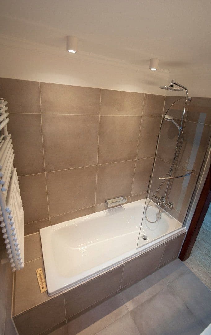 3 bedroom flat to rent, 87 m², Rösrath, North Rhine-Westphalia 3 bedroom flat to rent, 87 m², Rösrath, North Rhine-Westphalia