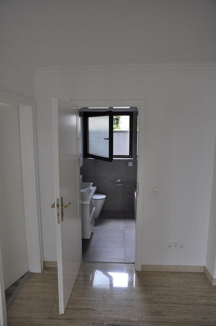 3 bedroom flat to rent, 87 m², Rösrath, North Rhine-Westphalia 3 bedroom flat to rent, 87 m², Rösrath, North Rhine-Westphalia