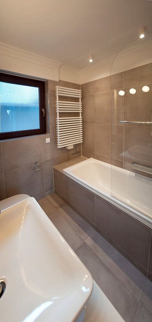 3 bedroom flat to rent, 87 m², Rösrath, North Rhine-Westphalia 3 bedroom flat to rent, 87 m², Rösrath, North Rhine-Westphalia