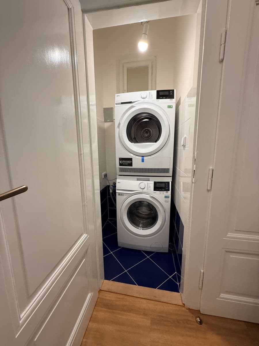 2 bedroom with open-plan kitchen flat to rent, 83 m², Wuchterlova, Prague, Prague 2 bedroom with open-plan kitchen flat to rent, 83 m², Wuchterlova, Prague, Prague