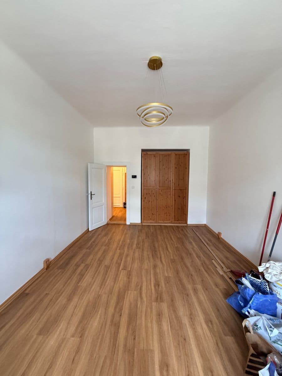 2 bedroom with open-plan kitchen flat to rent, 83 m², Wuchterlova, Prague, Prague 2 bedroom with open-plan kitchen flat to rent, 83 m², Wuchterlova, Prague, Prague