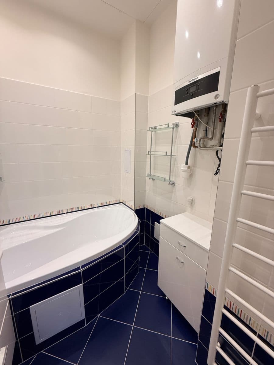 2 bedroom with open-plan kitchen flat to rent, 83 m², Wuchterlova, Prague, Prague 2 bedroom with open-plan kitchen flat to rent, 83 m², Wuchterlova, Prague, Prague