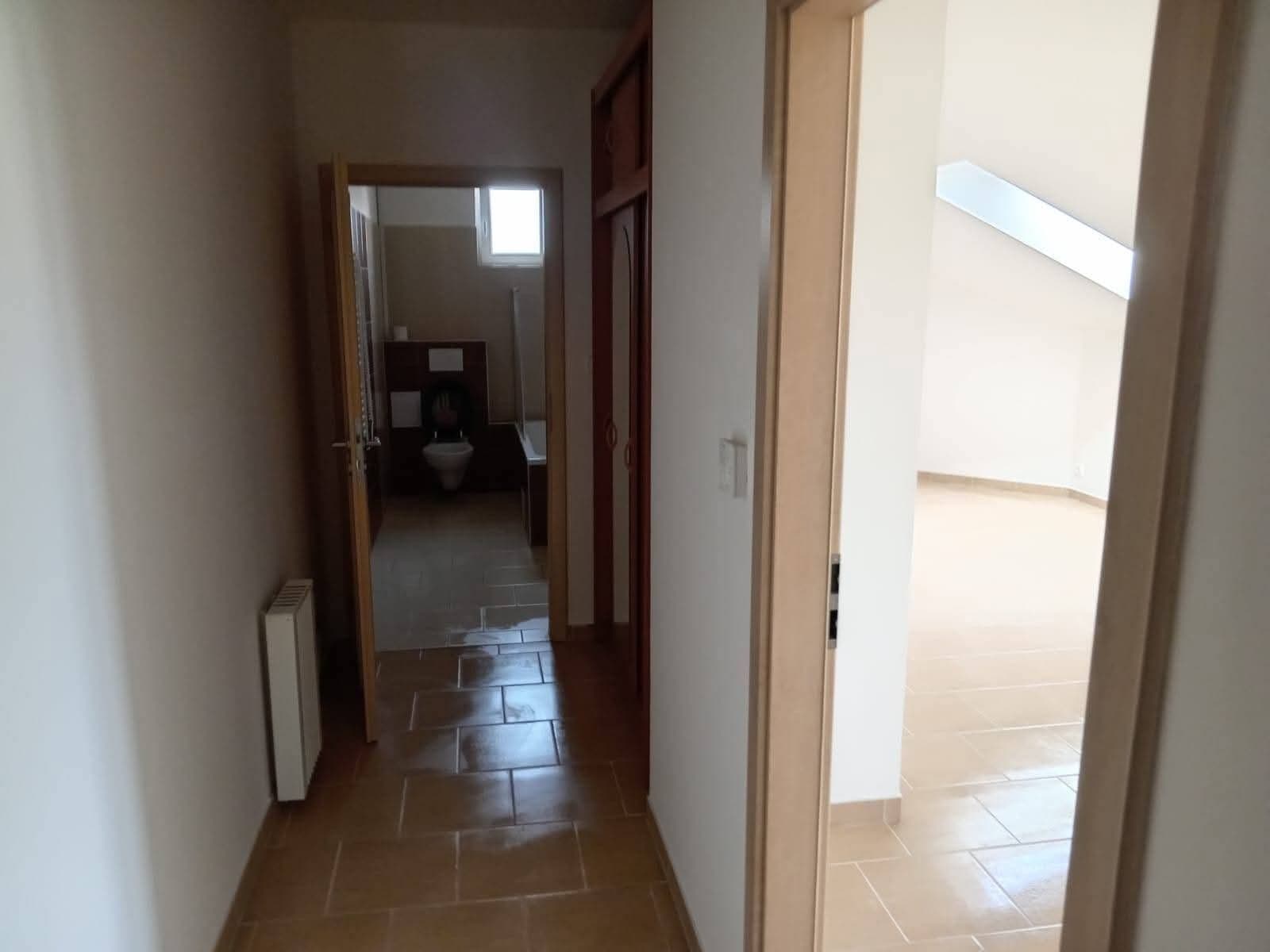 Studio flat to rent, 47 m², U Parčíku, Kunice, Středočeský Region Studio flat to rent, 47 m², U Parčíku, Kunice, Středočeský Region
