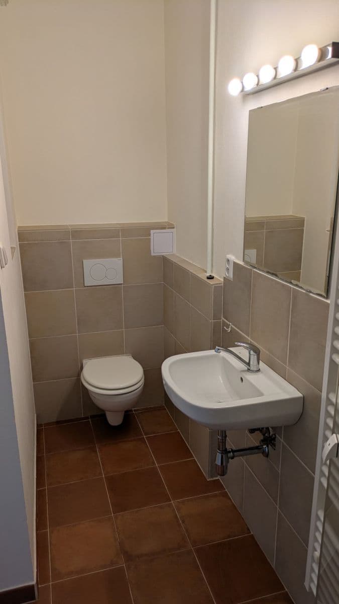1 bedroom with open-plan kitchen flat to rent, 64 m², Biskupcova, Prague, Prague 1 bedroom with open-plan kitchen flat to rent, 64 m², Biskupcova, Prague, Prague