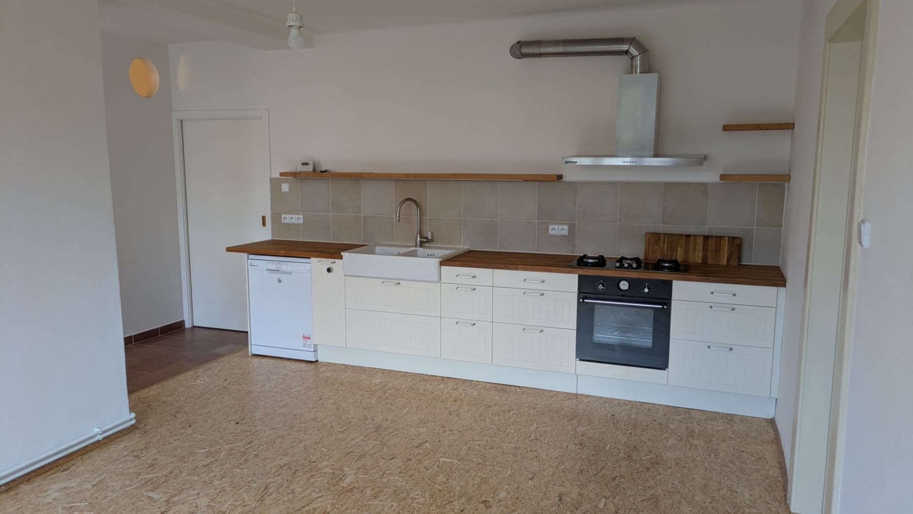 1 bedroom with open-plan kitchen flat to rent, 64 m², Biskupcova, Prague, Prague 1 bedroom with open-plan kitchen flat to rent, 64 m², Biskupcova, Prague, Prague
